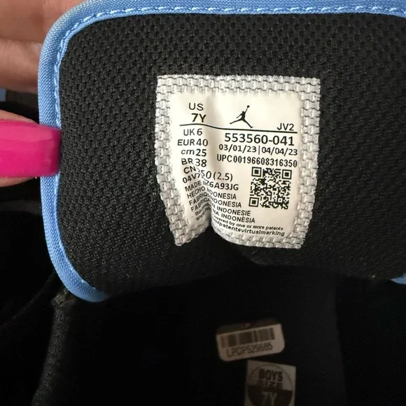 Air Jordan 1 Low University Blue Black Youth 7Y Sneakers Streetwear - Picture 6 of 6